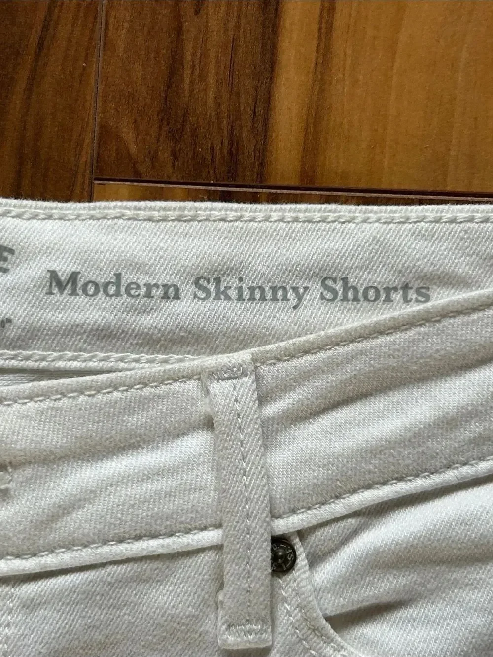 Signature by Levi Strauss Modern Skinny White Jean Shorts